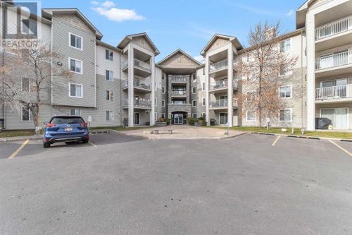 1000 Somervale Crt Sw, Calgary, AB, T2Y4K4 | Card Image