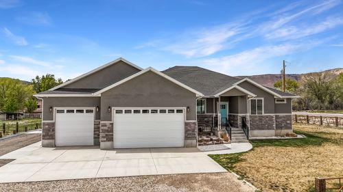 365 N 100 E, Ferron, UT, 84523-7711 | Card Image
