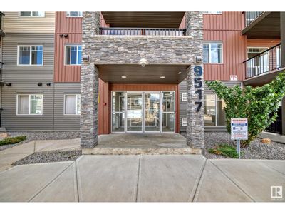 305 - 9517 160 Ave Nw, Condo with 2 bedrooms, 2 bathrooms and 1 parking in Edmonton AB | Image 2