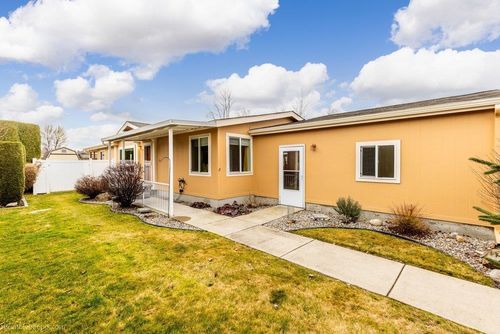 19414 E Augusta Ln, Spokane Valley, WA, 99016-8427 | Card Image