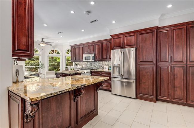 1078 Shady Valley Pl Ne, House other with 3 bedrooms, 3 bathrooms and null parking in Atlanta GA | Image 12