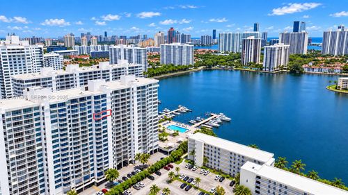 1803-18031 Biscayne Blvd, Aventura, FL, 33160-5282 | Card Image