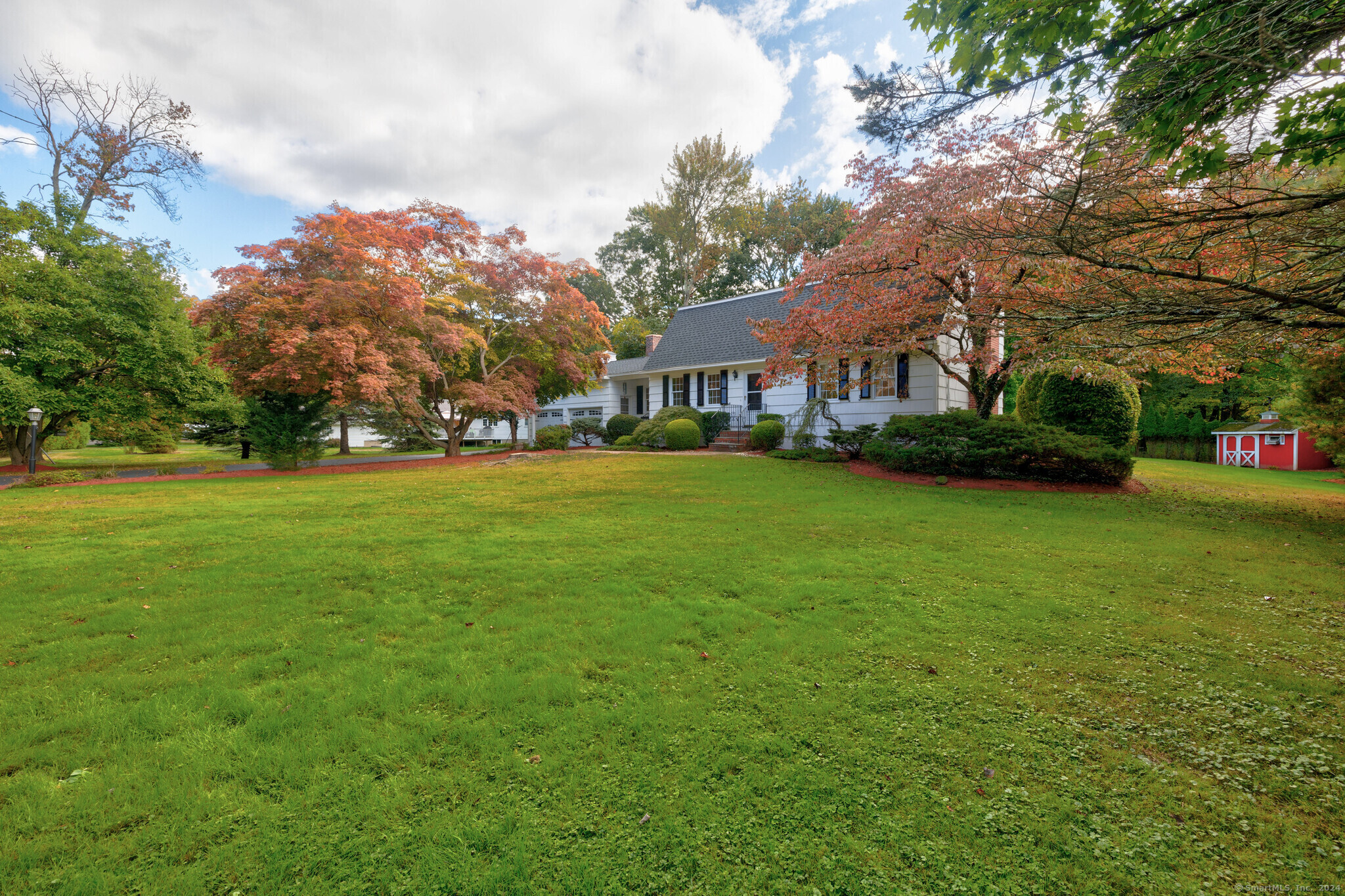 Pryde Dr, Orange, CT 06477