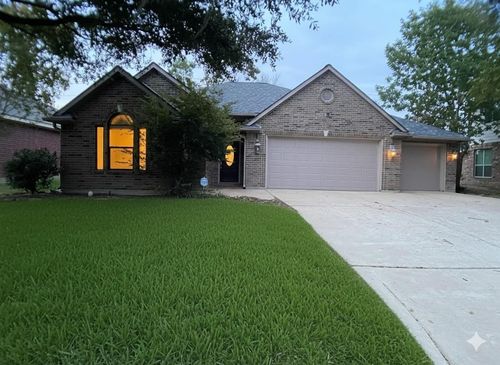 13510 Wintercrest Dr, Montgomery, TX, 77356-8529 | Card Image