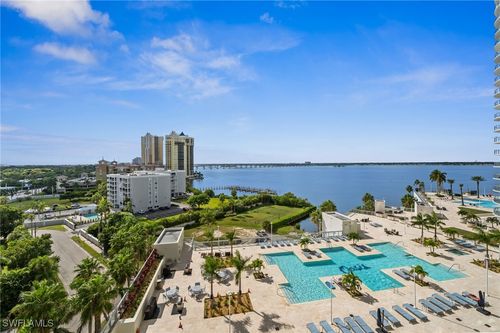 apt-901-3000 Oasis Grand Blvd, FORT MYERS, FL, 33916-1571 | Card Image