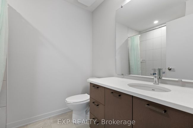 244 Shuttleworth Dr, House attached with 3 bedrooms, 3 bathrooms and 1 parking in Gloucester ON | Image 38