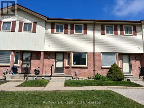 22-1115 Nellis St, Woodstock, ON, N4T1P6 | Card Image