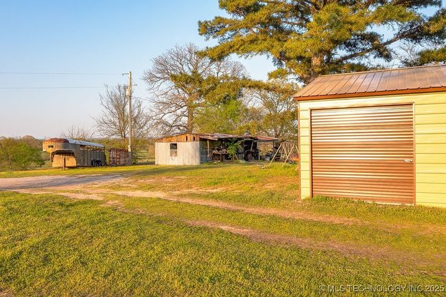 10548 S Highway 109 A, House other with 2 bedrooms, 1 bathrooms and null parking in Lane OK | Image 22