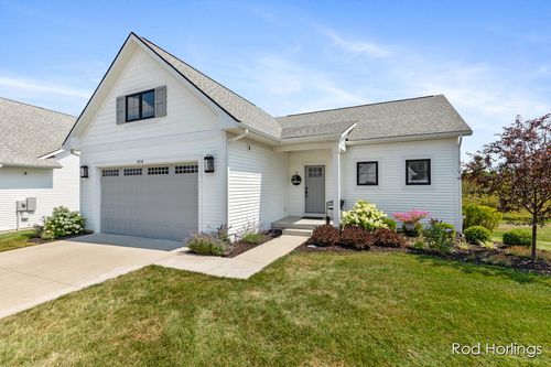 24-670 Stonebriar Cir, Grandville, MI, 49418-3228 | Card Image