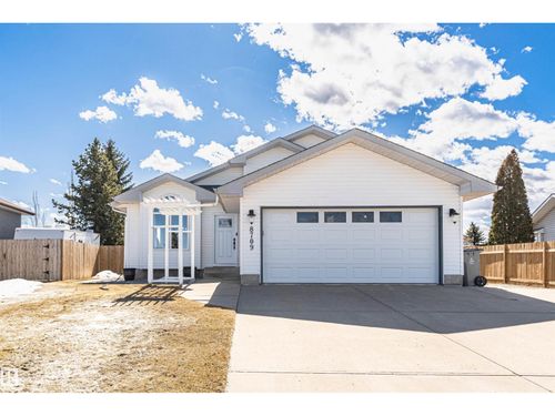 8709 102 Ave, Morinville, AB, T8R1B7 | Card Image