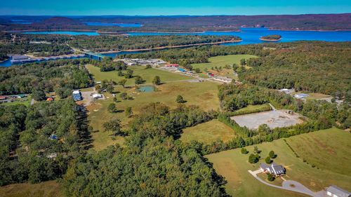 75 Stark Ave, Greers Ferry, AR, 72067-9133 | Card Image