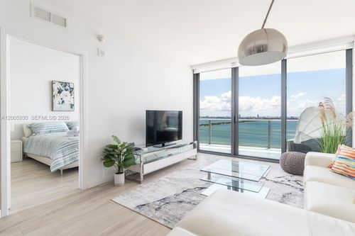 3105-460 Ne 28th St, Miami, FL, 33137-5084 | Card Image