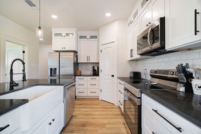 176 Private Road 33082, House other with 4 bedrooms, 3 bathrooms and null parking in Sumner TX | Image 12