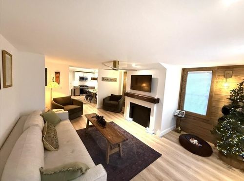 2-2895 White Mountain Hwy, North Conway, NH, 03860 | Card Image