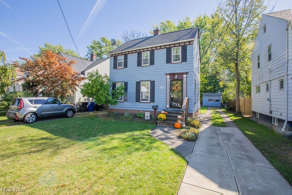 Ponciana Ave, Cleveland, OH 44135