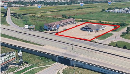 5521 W Kellogg Dr, Wichita, KS, 67209 | Card Image