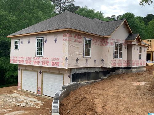 801 Lakeshore Cir, Warrior, AL, 35180-6702 | Card Image