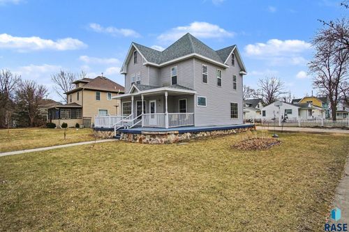 321 Nw 4th St Street, Madison, SD, 57042 | Card Image