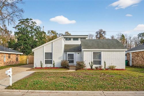 68 Dunleith Dr, Destrehan, LA, 70047-2016 | Card Image