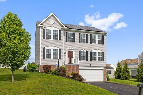 218 Horse Shoe Dr, Clinton, PA, 15026-1766 | Card Image
