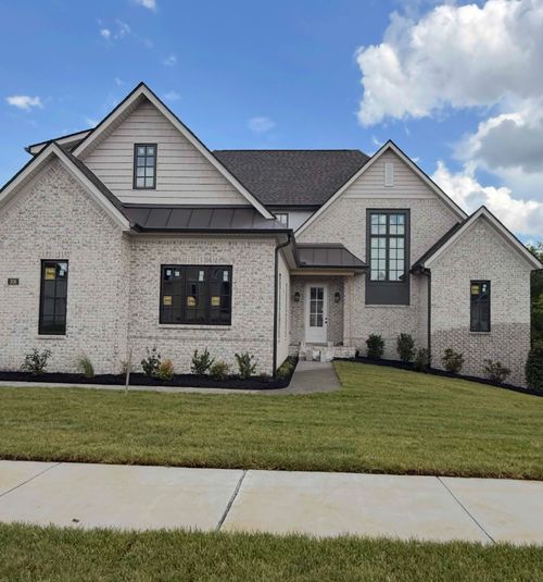 306 Oaks Xing, Lebanon, TN, 37087-5333 | Card Image