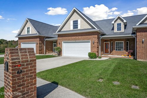 42 Saddle Brook Ln, Crossville, TN, 38571-3289 | Card Image