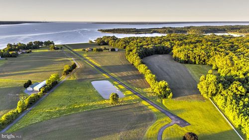 9100 Lanseair Farm, WELCOME, MD, 20693-3402 | Card Image