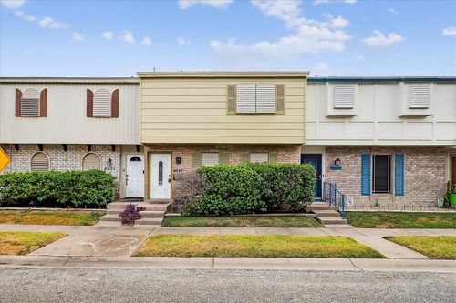 4049 Ogrady Dr, Corpus Christi, TX, 78413-3001 | Card Image