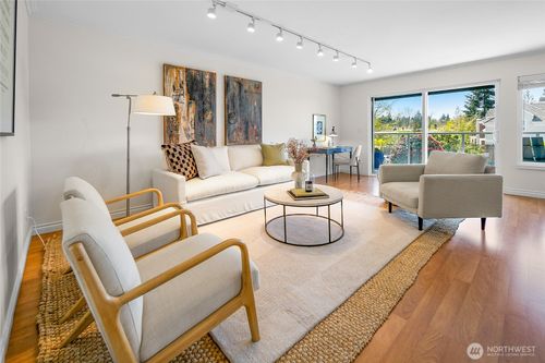 apt-221-2501 Canterbury Ln E, Seattle, WA, 98112-2563 | Card Image