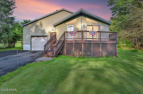 19 Golf Course Dr, Thornhurst, PA, 18424-7998 | Card Image