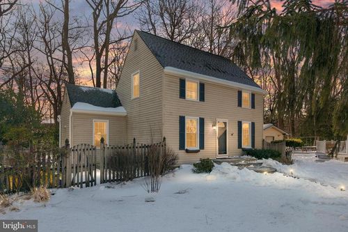 1040 Hyde Park Dr, Annapolis, MD, 21403-3510 | Card Image