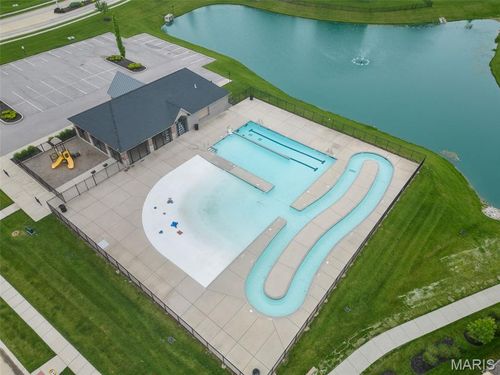 113 Far Meadow Dr, Lake St Louis, MO, 63367-5022 | Card Image