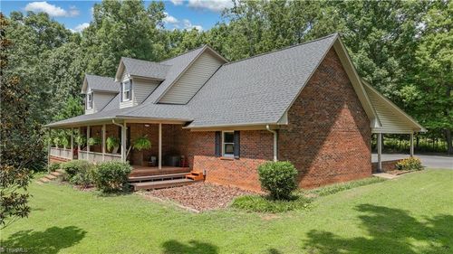 2244 N Asheboro School Rd, Asheboro, NC, 27203-3100 | Card Image