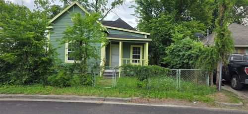 1426 E 36th St, Houston, TX, 77022-6418 | Card Image