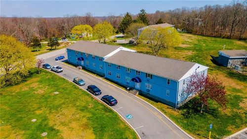 apt-b-83 Horse Pond Rd, Salem, CT, 06420-4036 | Card Image