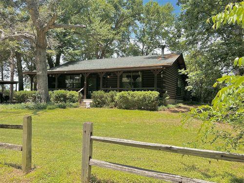 225 Springwood Cir, Chandler, TX, 75758-5527 | Card Image