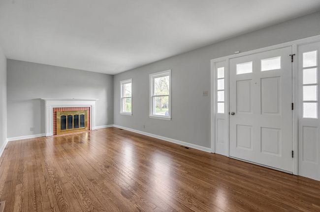 976 Fredericksburg Rd, House other with 4 bedrooms, 2 bathrooms and null parking in Lexington KY | Image 7