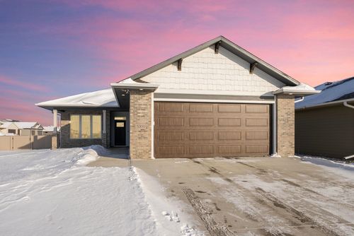 5300 E 65th St Street, Sioux Falls, SD, 57108 | Card Image