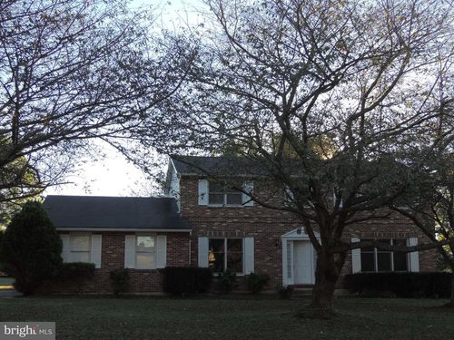 27 Stuyvesant Dr, HOCKESSIN, DE, 19707-1340 | Card Image