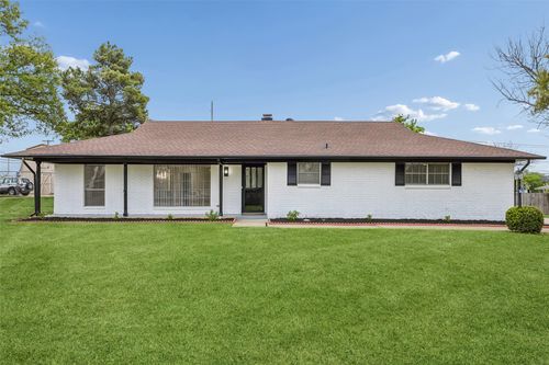 1702 Northcrest Dr, Arlington, TX, 76012-1914 | Card Image