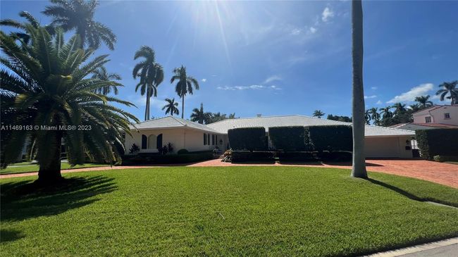 55 Lagorce Cir, House other with 4 bedrooms, 5 bathrooms and null parking in Miami Beach FL | Image 2