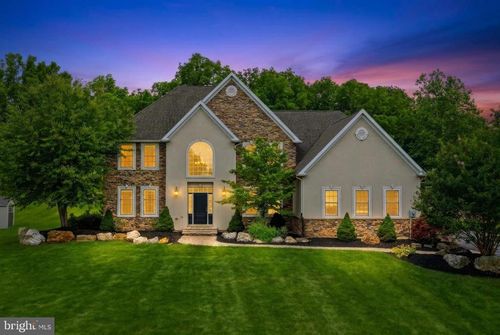 55 Island Ct, EASTON, PA, 18042-9582 | Card Image