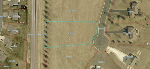 907 Amelia Ct Ne, Montgomery, MN, 56069-2126 | Card Image