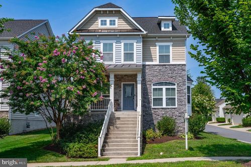 1423 Village Green Way, BRUNSWICK, MD, 21716-9736 | Card Image