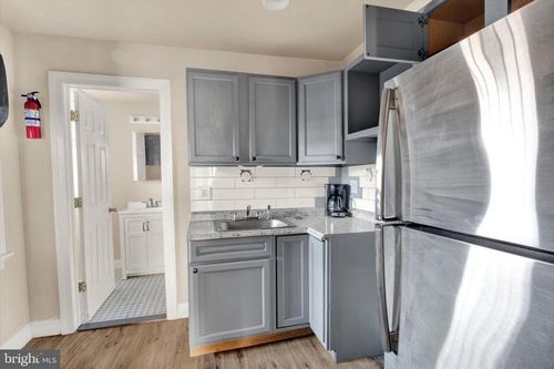 3-531 Chestnut St, READING, PA, 19602-1856 | Card Image