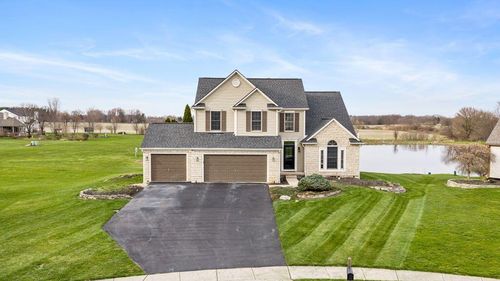 4311 Grathrine Ct, Lewis Center, OH, 43035-8252 | Card Image
