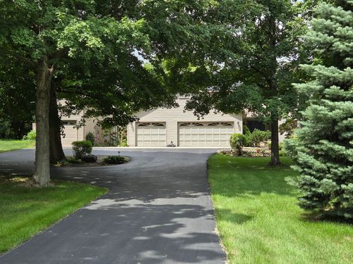 37322 Comanche Dr, Saybrook, IL, 61770-7527 | Card Image