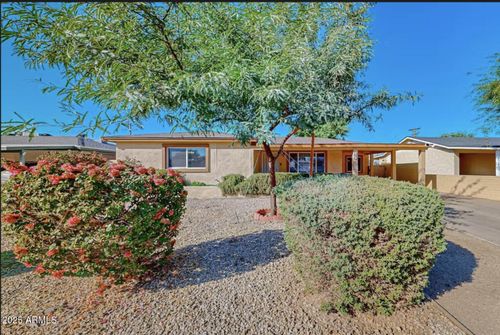 front-2412 N 36th Pl, Phoenix, AZ, 85008-2210 | Card Image