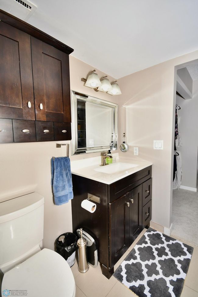 Master Bedroom Bathroom | Image 22