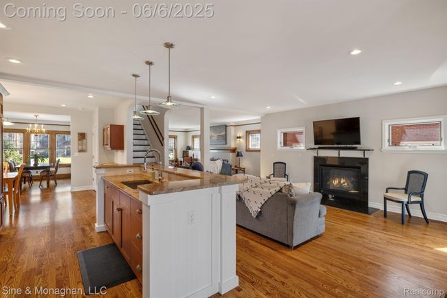 797 Washington Rd, House other with 5 bedrooms, 4 bathrooms and null parking in Grosse Pointe MI | Image 13
